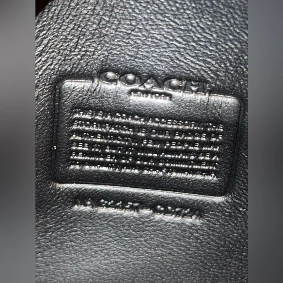 Coach Bandit crossbody black- Like New - Picture 15 of 16